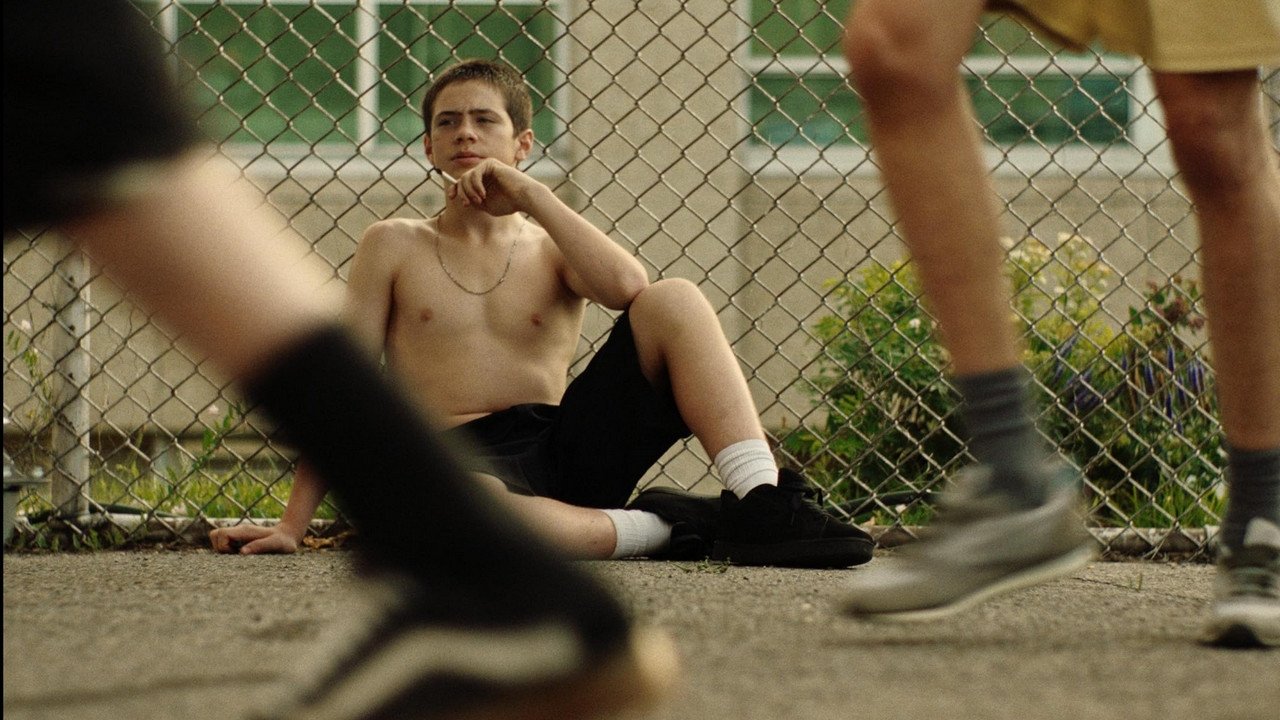 Invincible Movie Screenshot 2