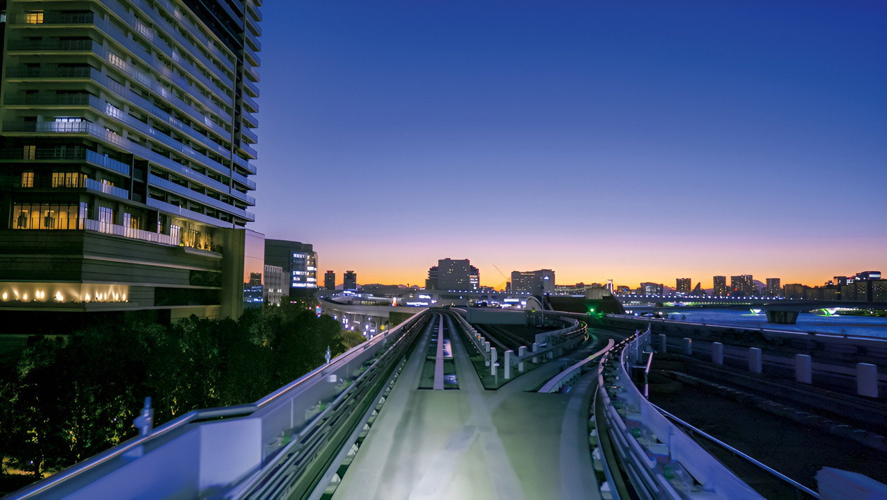 Train Night View: Yurikamome at Night Round Trip Shimbashi to Toyosu Movie Screenshot 1