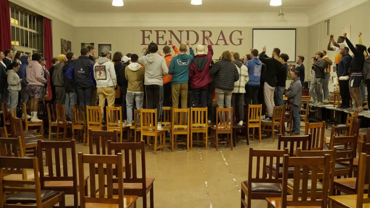 Fitting In Movie Screenshot 2
