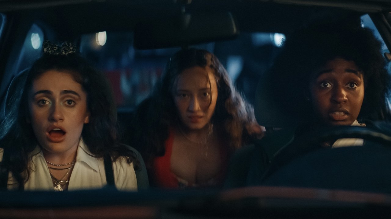 Bottoms Movie Screenshot 4