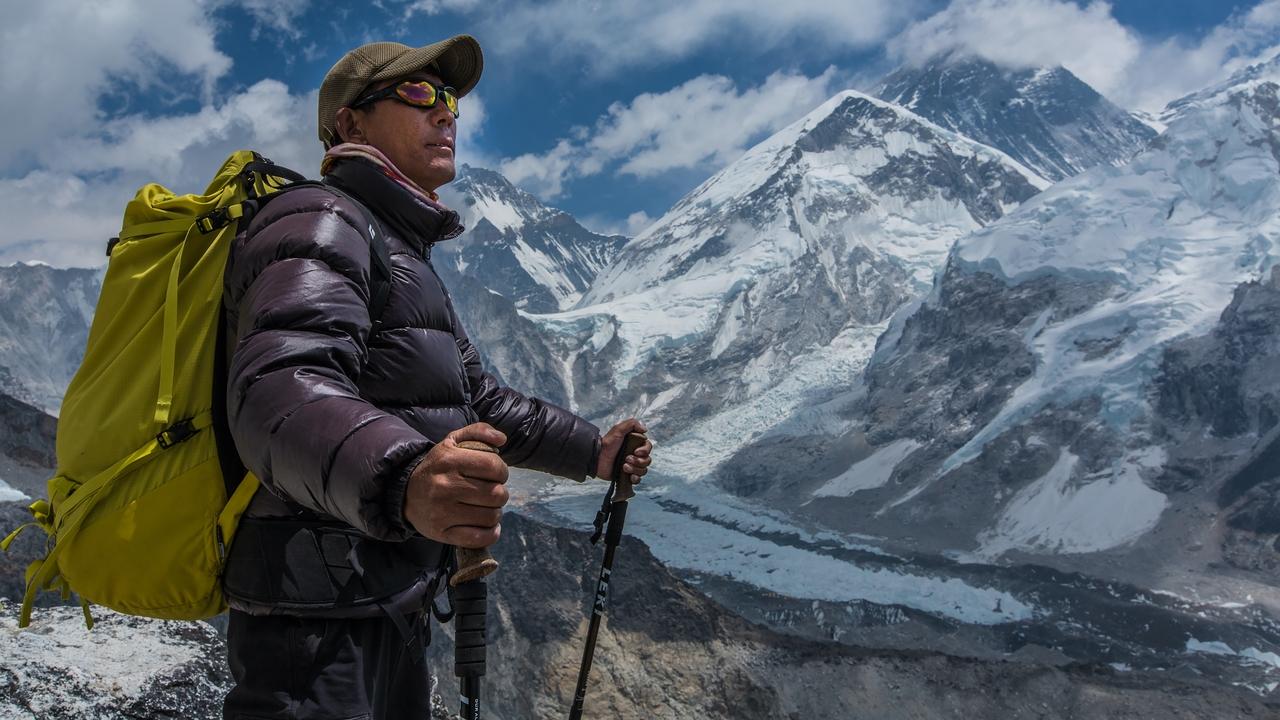 Everest Dark Movie Screenshot 1