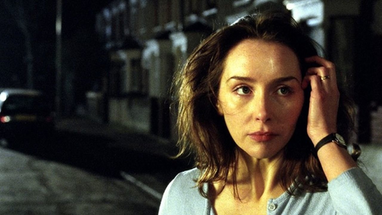 Mr In-Between Movie Screenshot 2