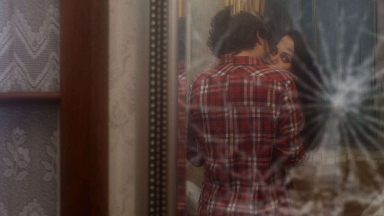 Ghosting Gloria Movie Screenshot 3