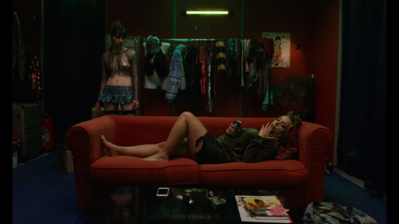 Pornstar Movie Screenshot 4