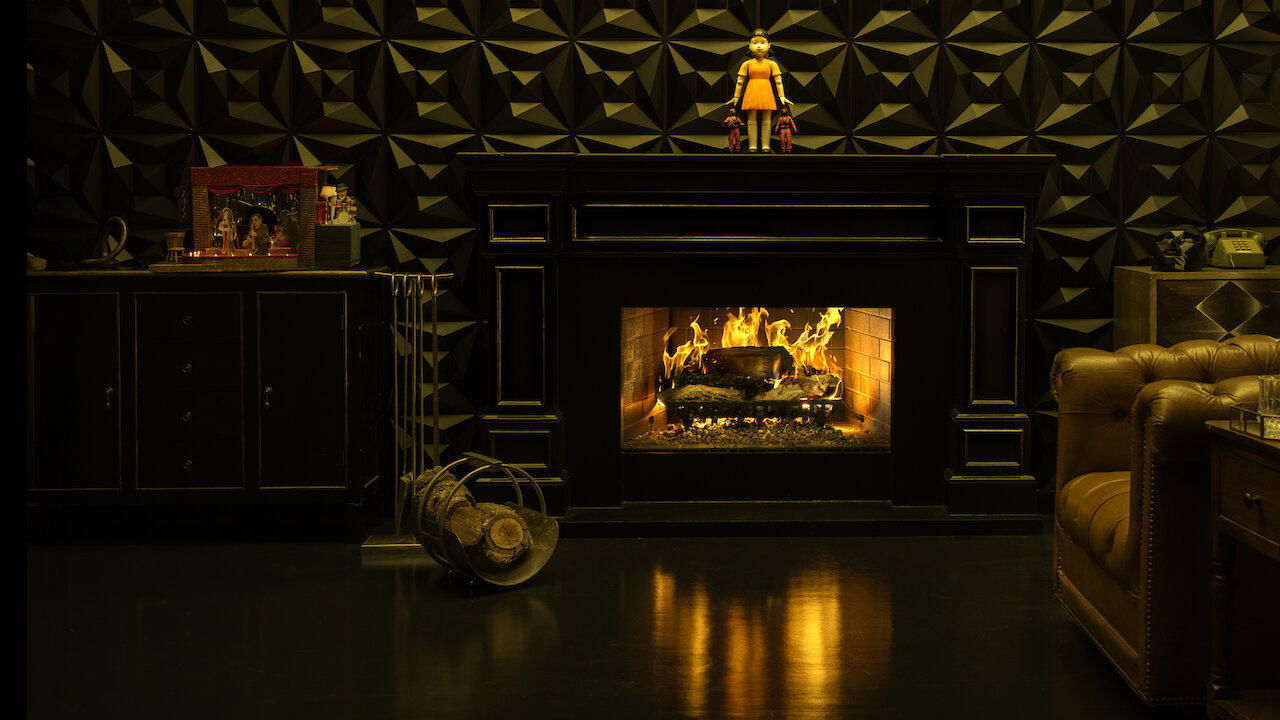 Squid Game: Fireplace Movie Screenshot 1
