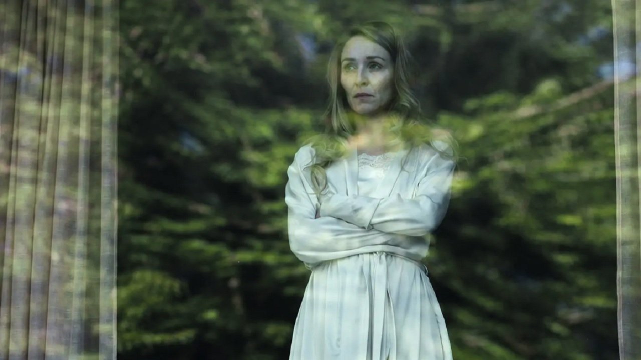 Loving Adults Movie Screenshot 3