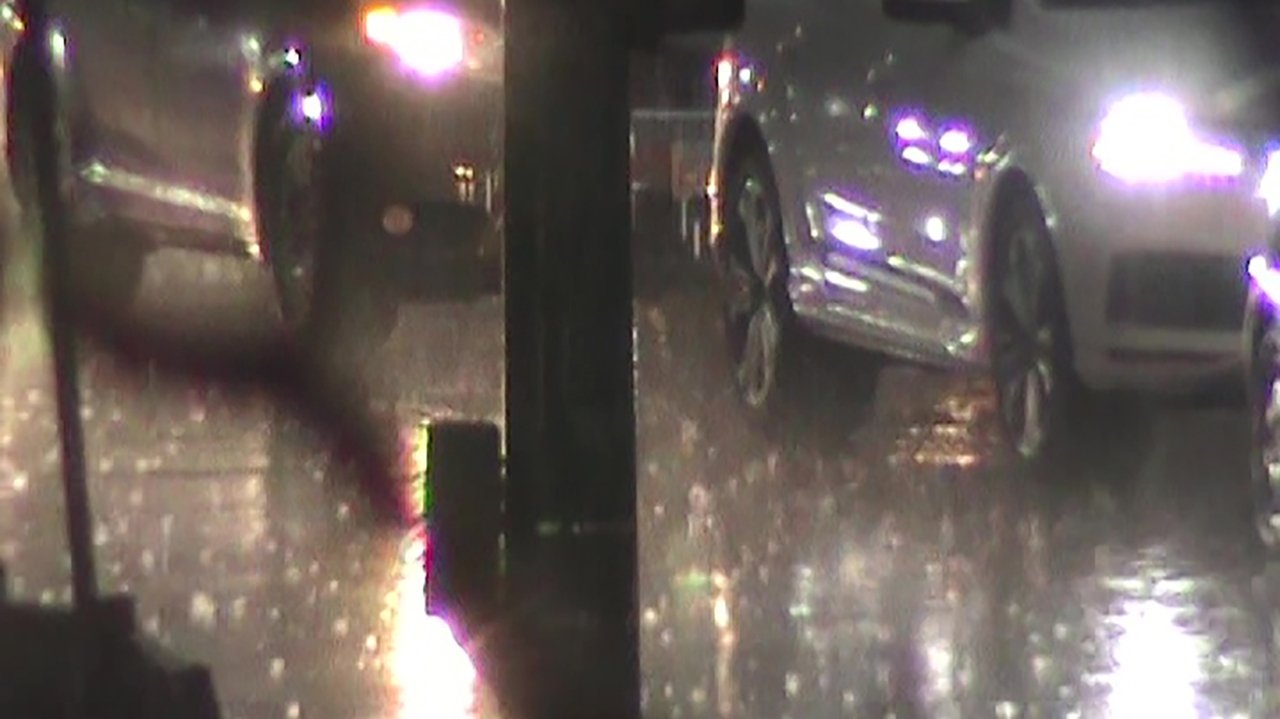 rainy streets Movie Screenshot 2