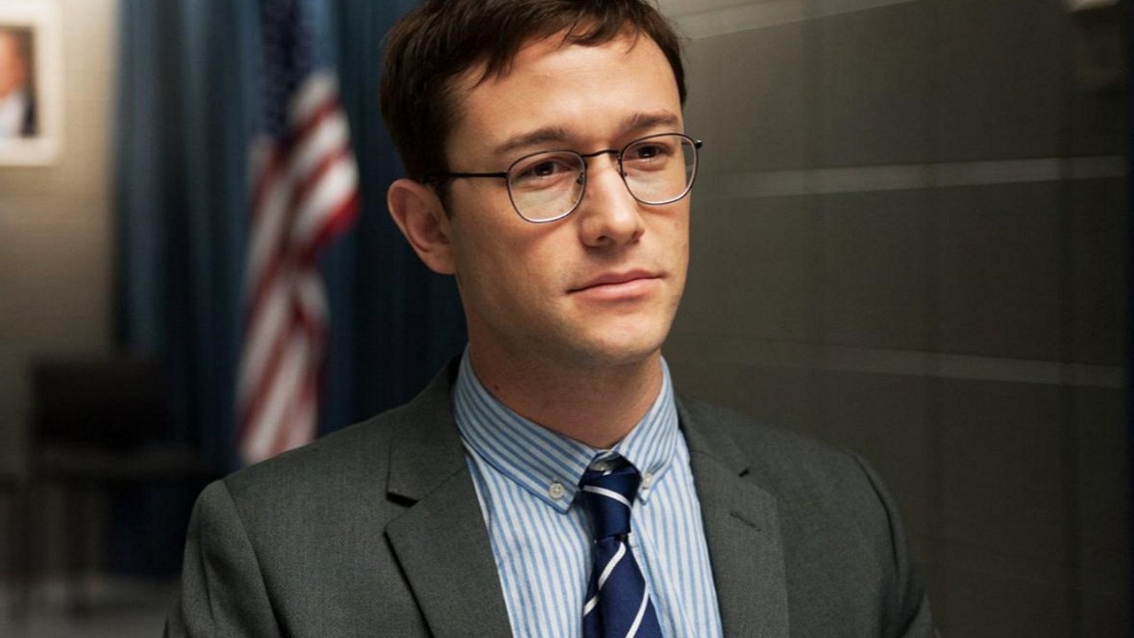 Snowden Movie Screenshot 2