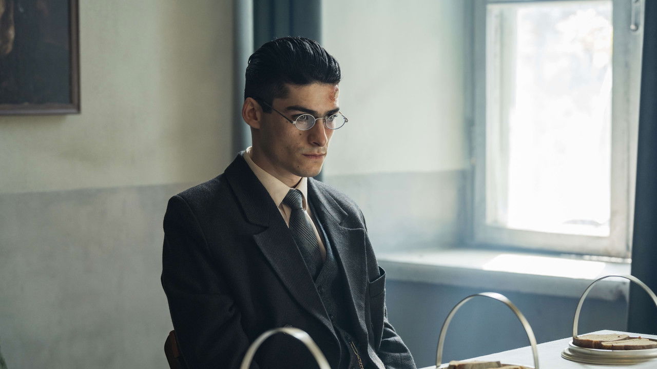 Truth & Treason Movie Screenshot 3