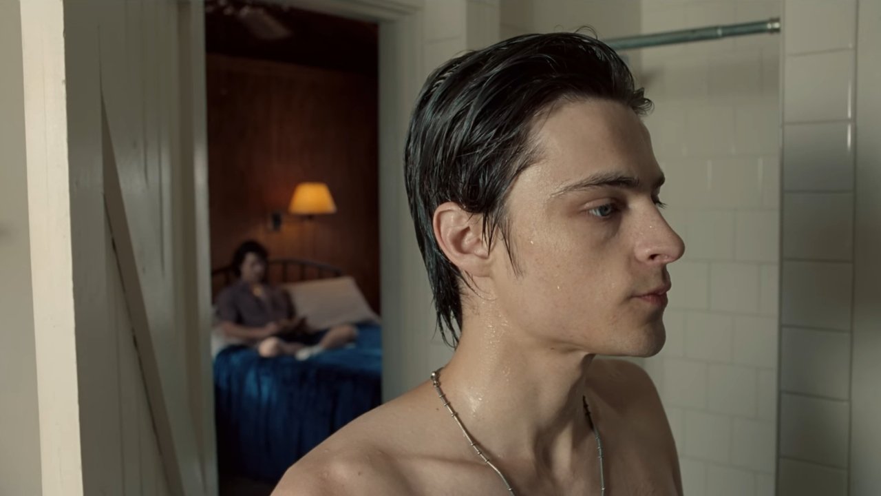 Vodka Cranberry Movie Screenshot 3
