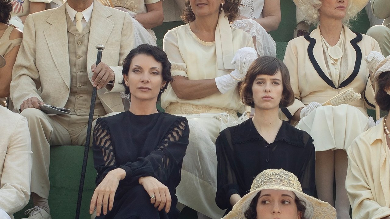 The Red Virgin Movie Screenshot 2