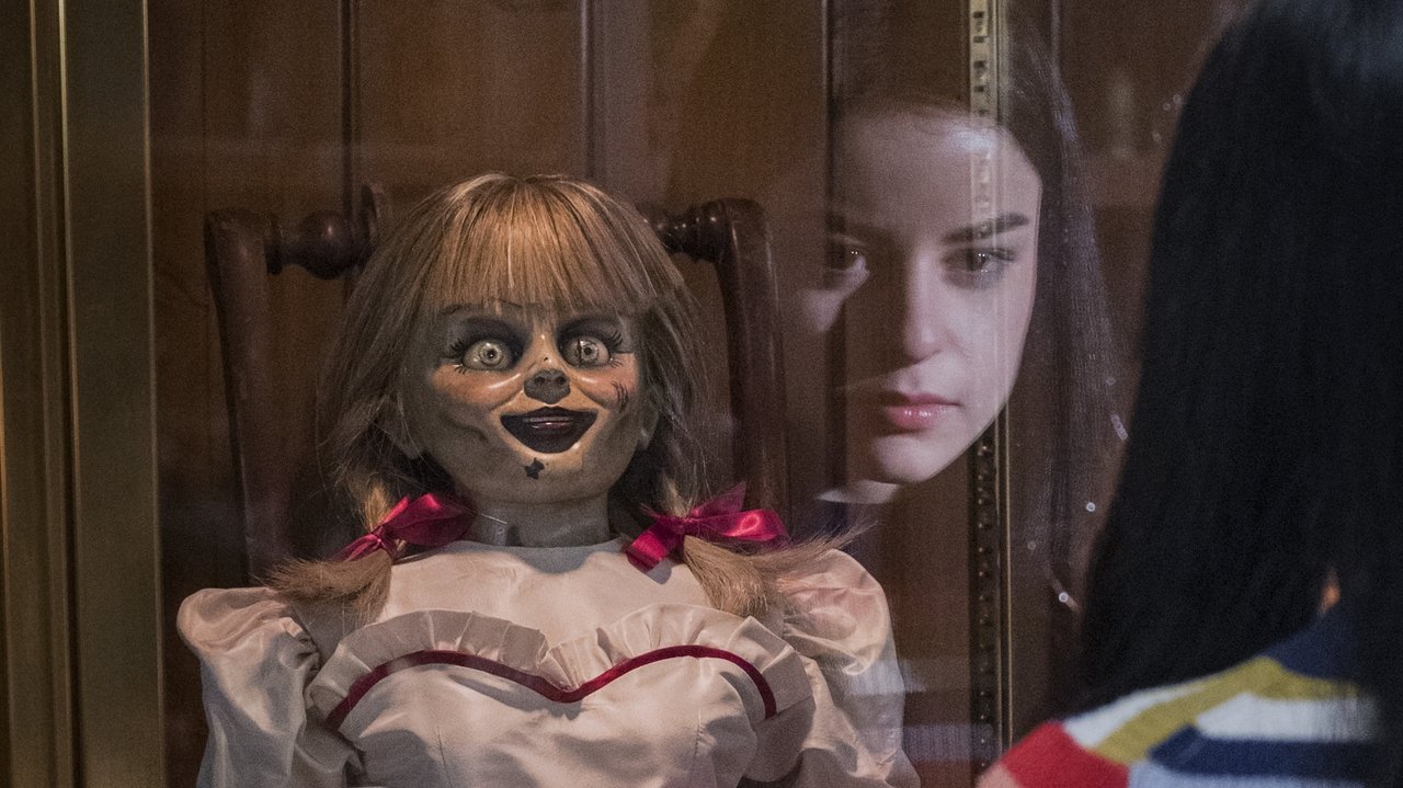 Annabelle Comes Home Movie Screenshot 3